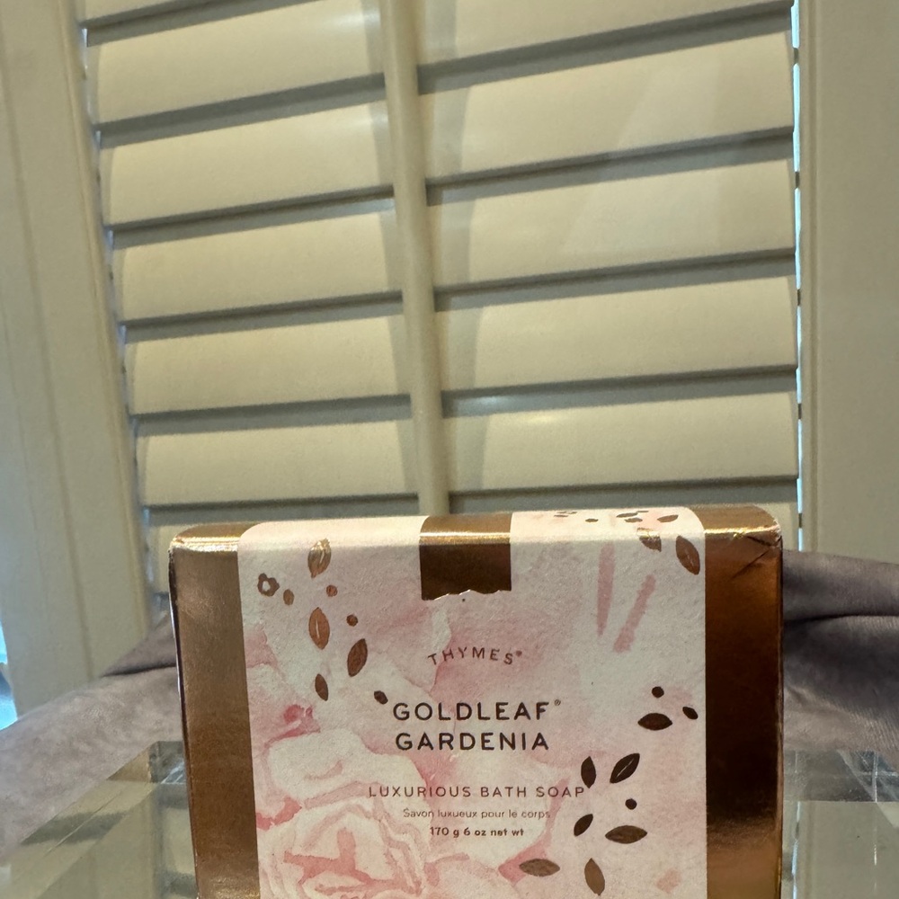 Thymes Goldleaf Gardenia‎ Bath Soap Bar